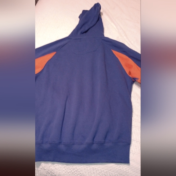 New York Knicks Hands High Hoodie. S Unisex - Picture 3 of 8